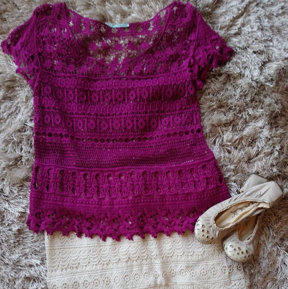 EUC Maurices Hot Pink Lace Top